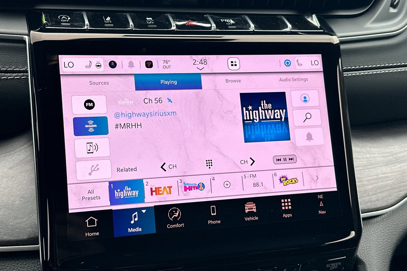 New 2025 Jeep Grand Cherokee L Limited w/ Black Appearance Package image 18