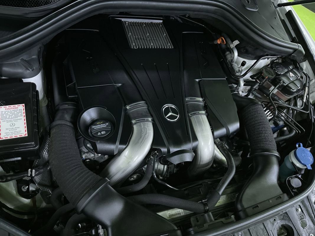 Used 2018 Mercedes-Benz GLS 550 4MATIC image 31