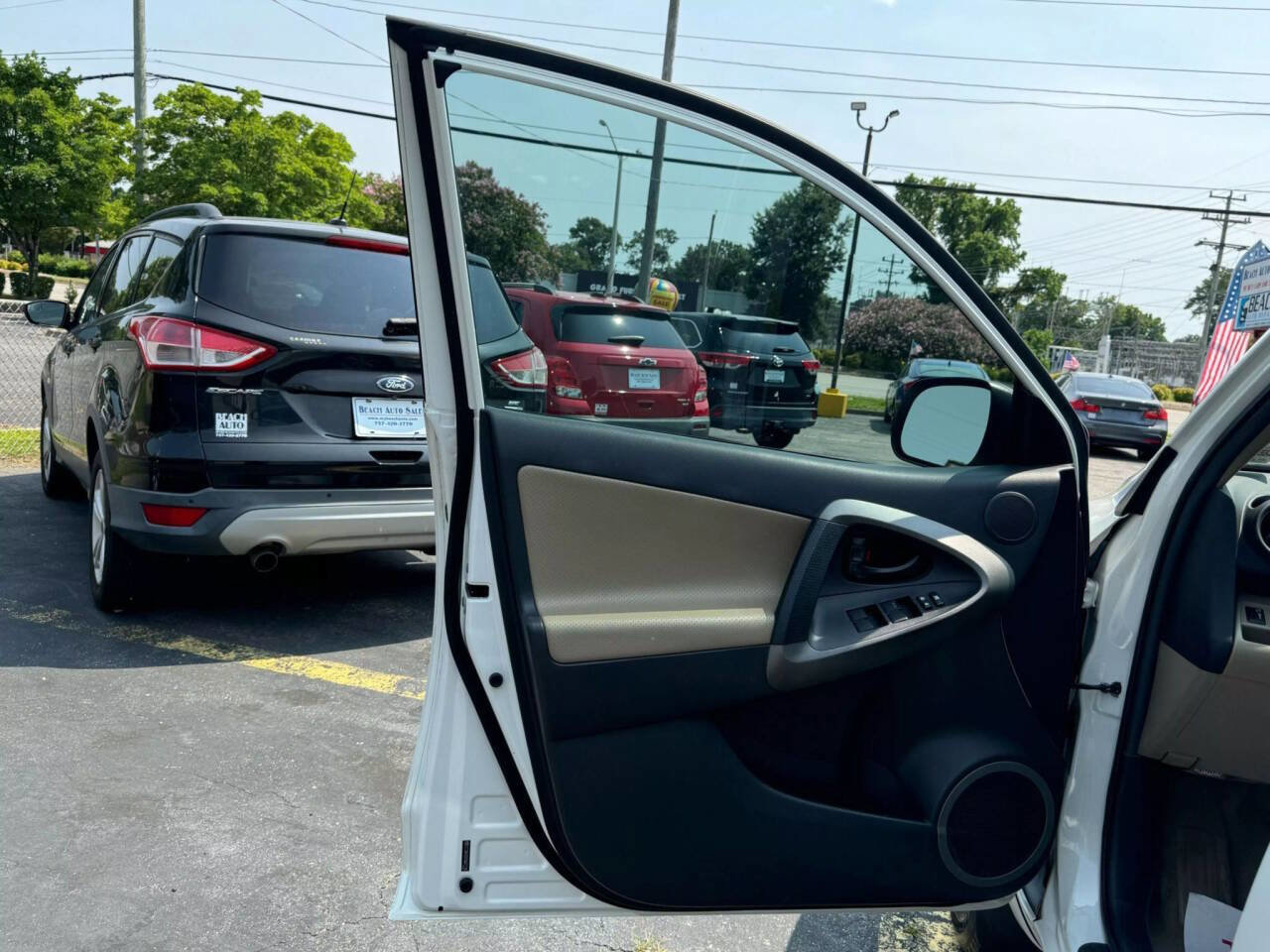 Used 2012 Toyota RAV4 Limited image 11