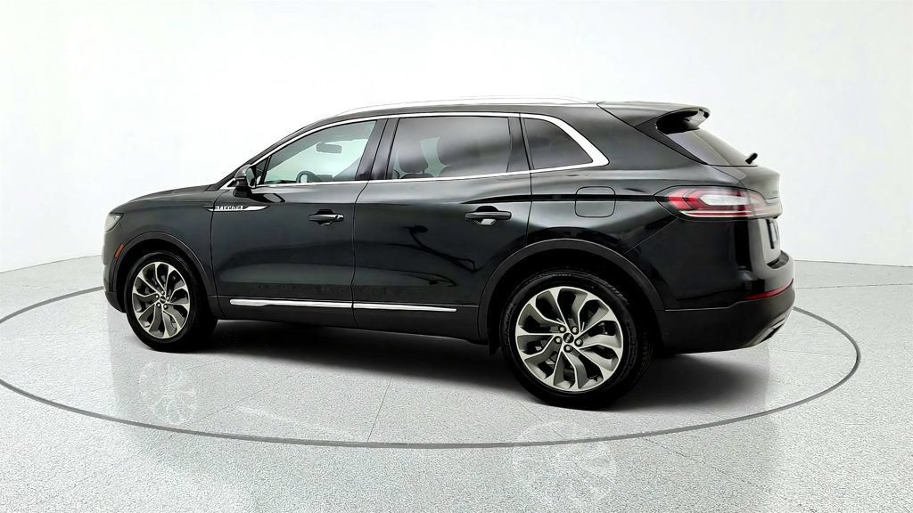 Used 2023 Lincoln Nautilus Reserve AWD/4WD image 7