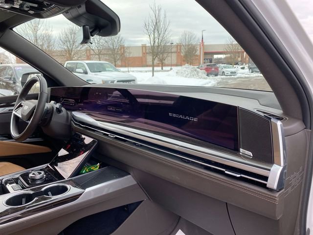 Used 2025 Cadillac Escalade Premium Luxury w/ LPO, Floor Liner Package image 28