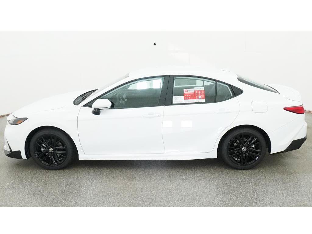 New 2026 Toyota Camry SE FWD image 4