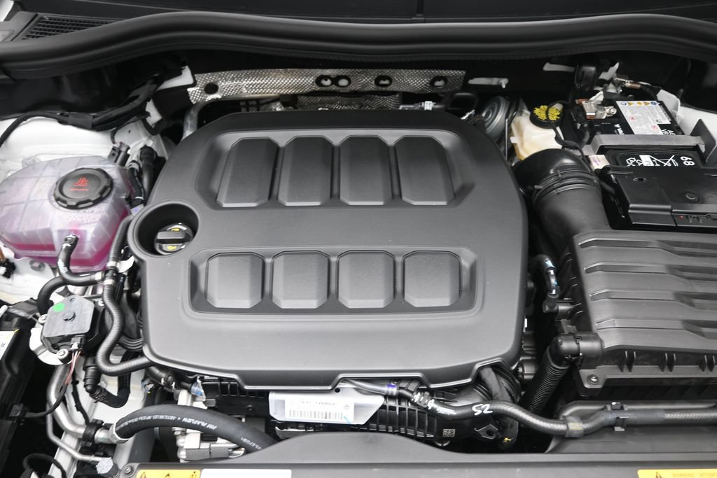 New 2026 Volkswagen Tiguan SE FWD image 32