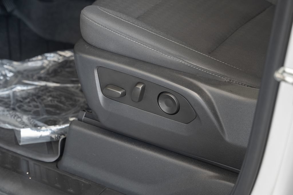Used 2022 Chevrolet Silverado 1500 Custom RWD image 19