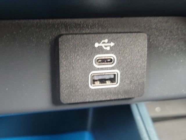 Used 2025 Ford Maverick XLT w/ XLT Luxury Package image 15