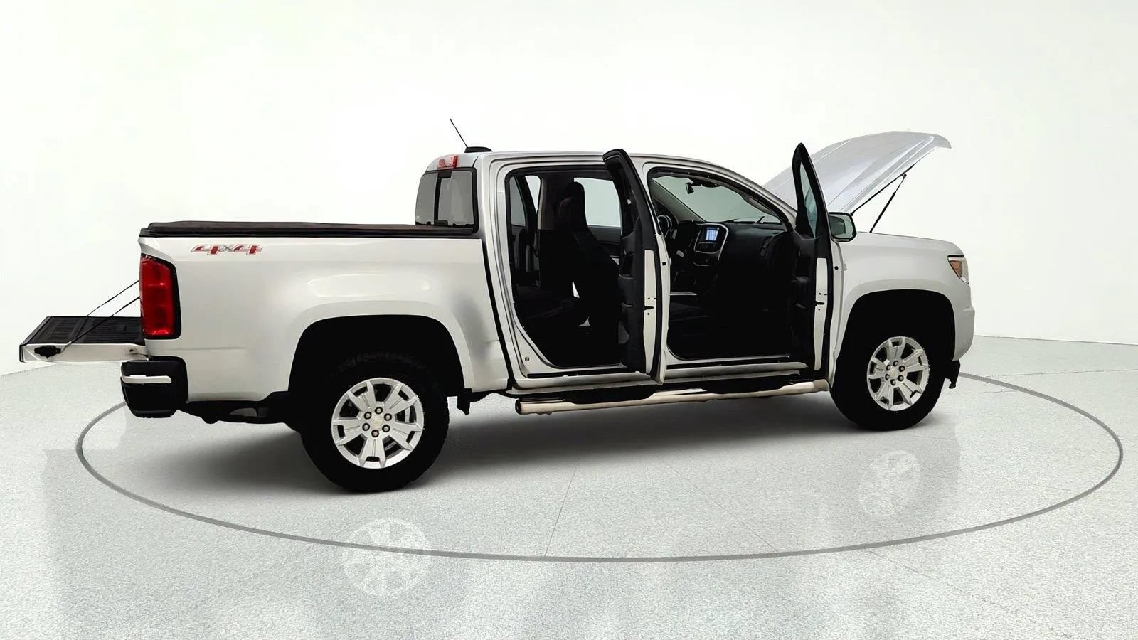 Used 2017 Chevrolet Colorado LT w/ LT Convenience Package AWD/4WD image 12