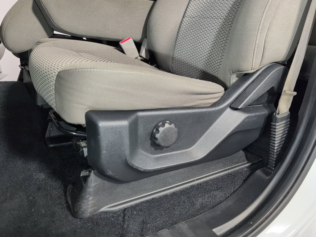 Used 2017 Ford F150 XLT AWD/4WD image 12