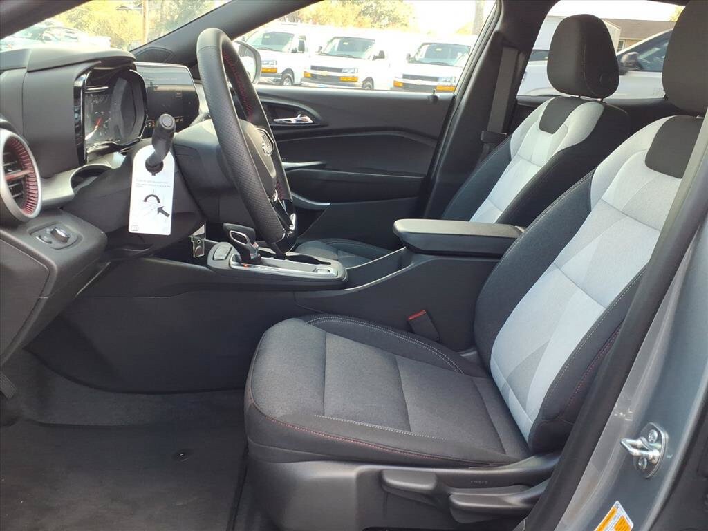 New 2026 Chevrolet Trax RS w/ Driver Confidence Package FWD image 15