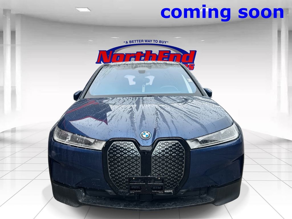 Used 2023 BMW iX xDrive50 w/ Ultimate Package 2 image 8