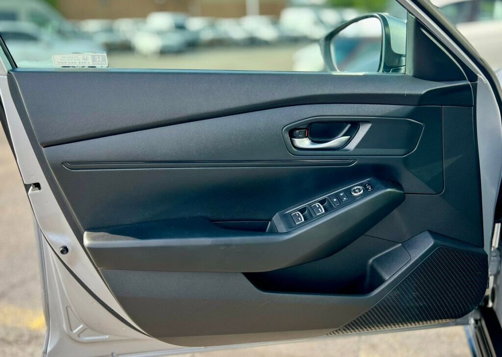 Used 2023 Honda Accord LX image 10