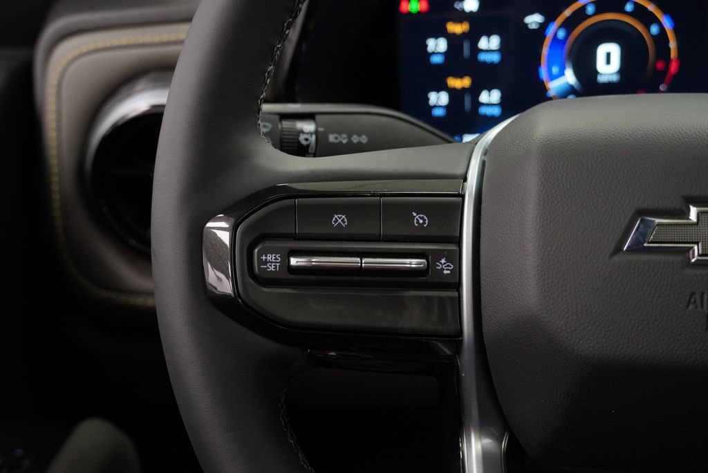 New 2026 Chevrolet Colorado ZR2 w/ Technology Package AWD/4WD image 22