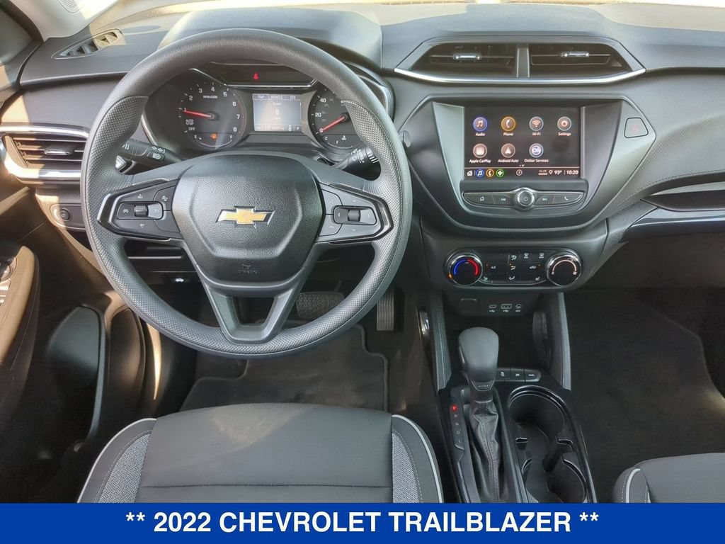 Used 2022 Chevrolet TrailBlazer LT AWD/4WD image 17