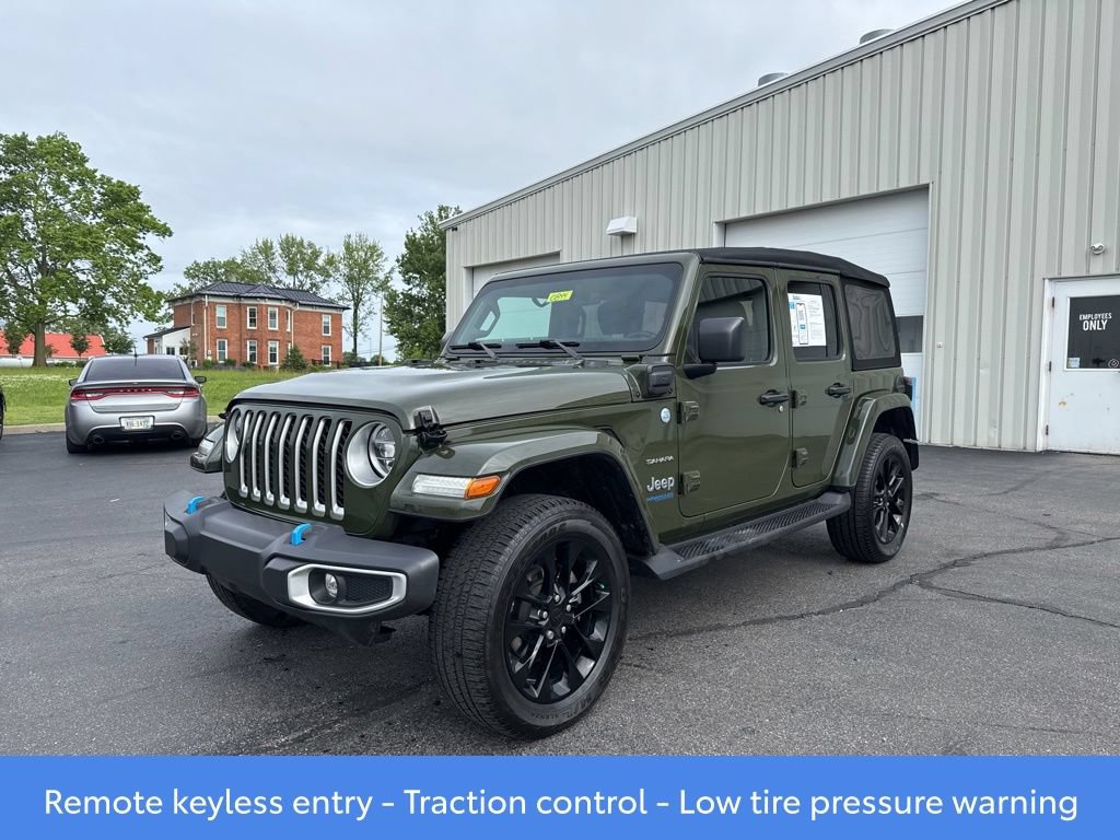Used 2022 Jeep Wrangler Unlimited Sahara w/ Cold Weather Group AWD/4WD image 3