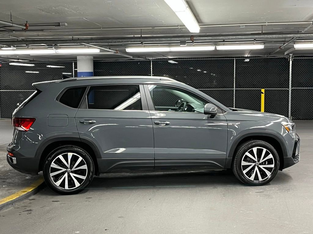 Used 2022 Volkswagen Taos SE image 39