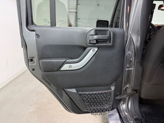 Used 2017 Jeep Wrangler Unlimited Sahara w/ Dual Top Group image 18