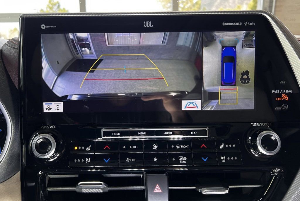 Certified 2020 Toyota Highlander Platinum image 31