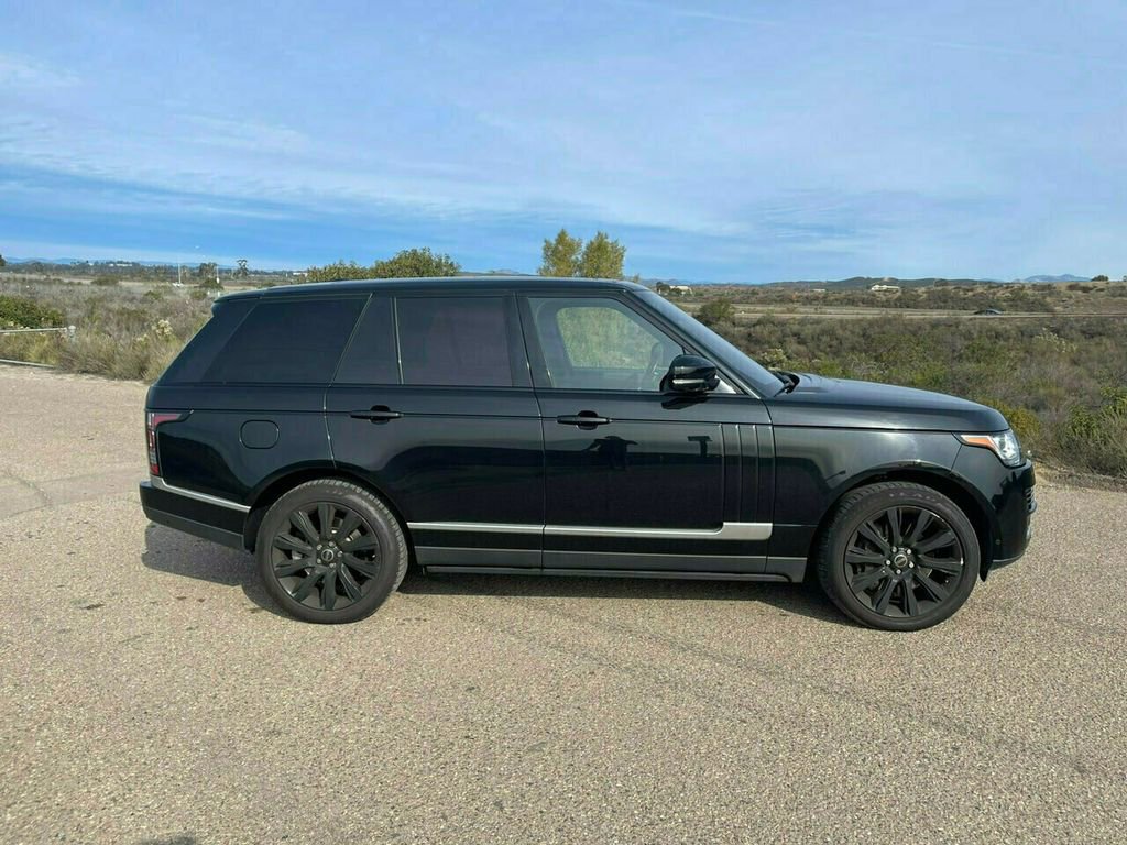 Used 2015 Land Rover Range Rover Supercharged AWD/4WD image 9