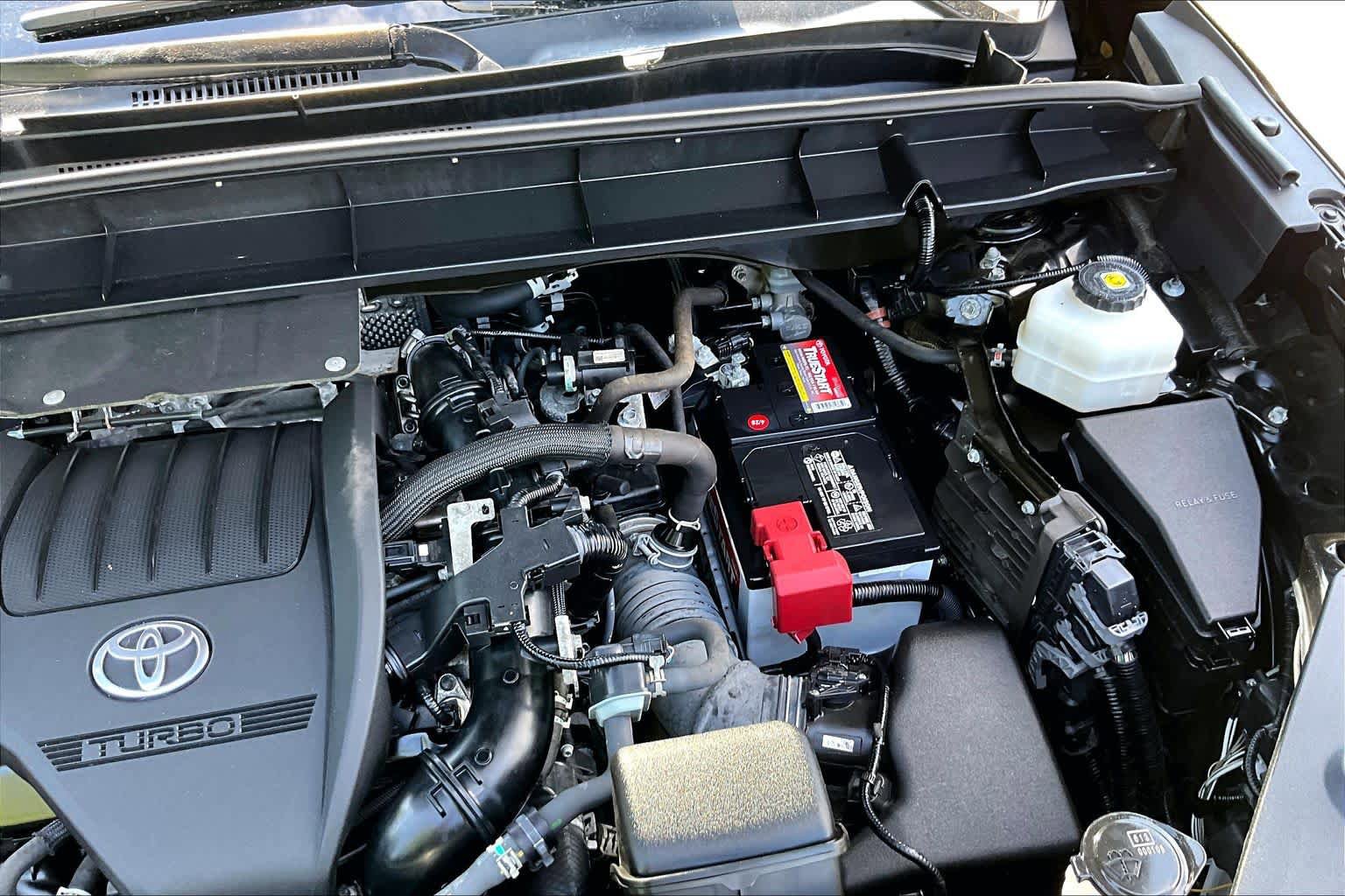 Used 2023 Toyota Highlander XLE AWD/4WD image 33