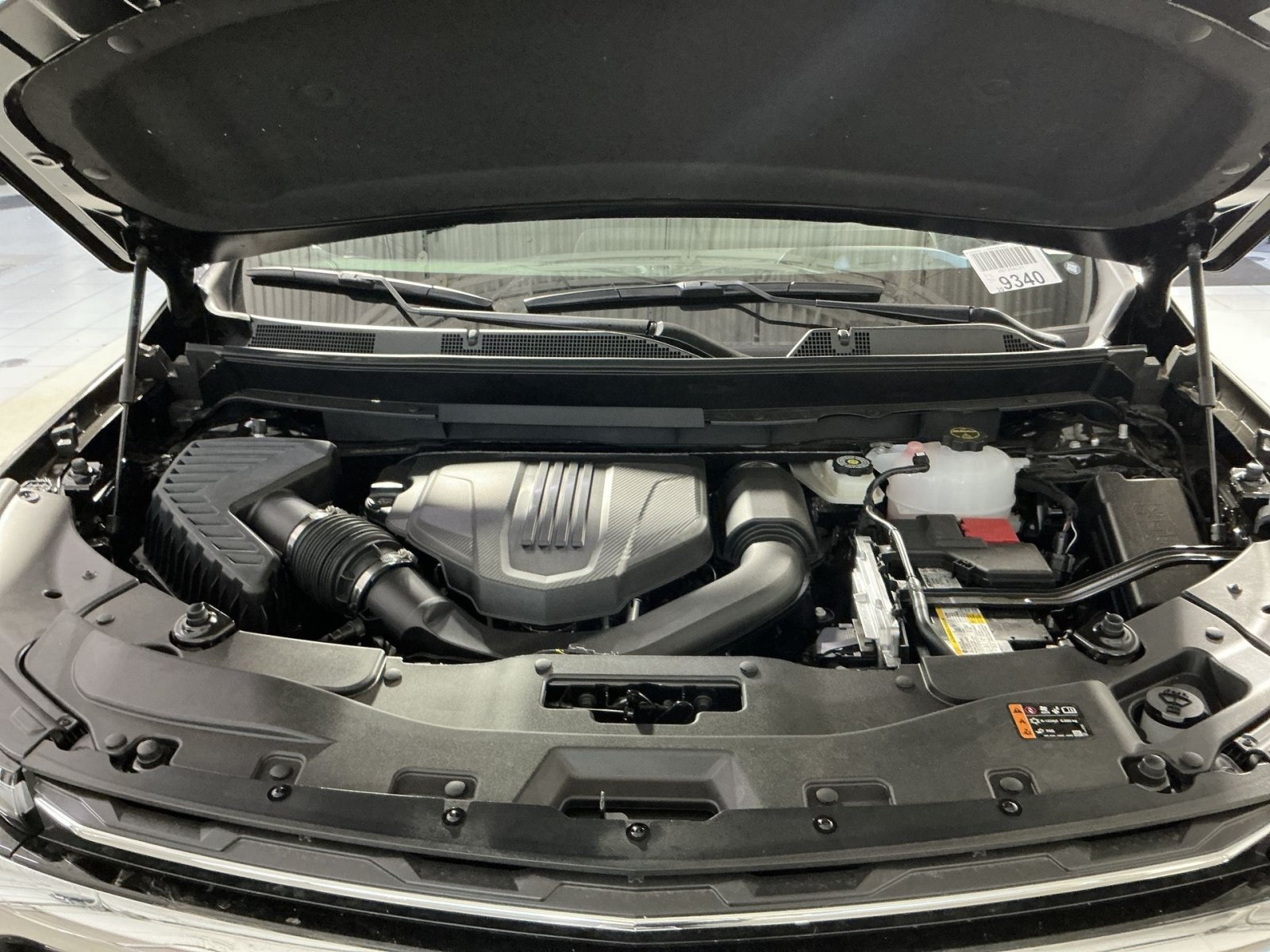 New 2026 Chevrolet Traverse LT w/ Driver Confidence Package FWD image 28