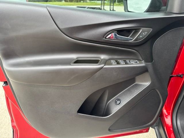 Used 2023 Chevrolet Equinox LT FWD image 15
