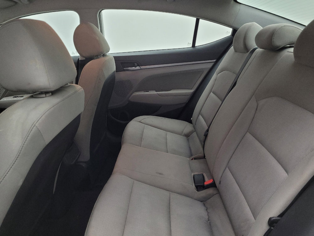 Used 2017 Hyundai Elantra SE image 18