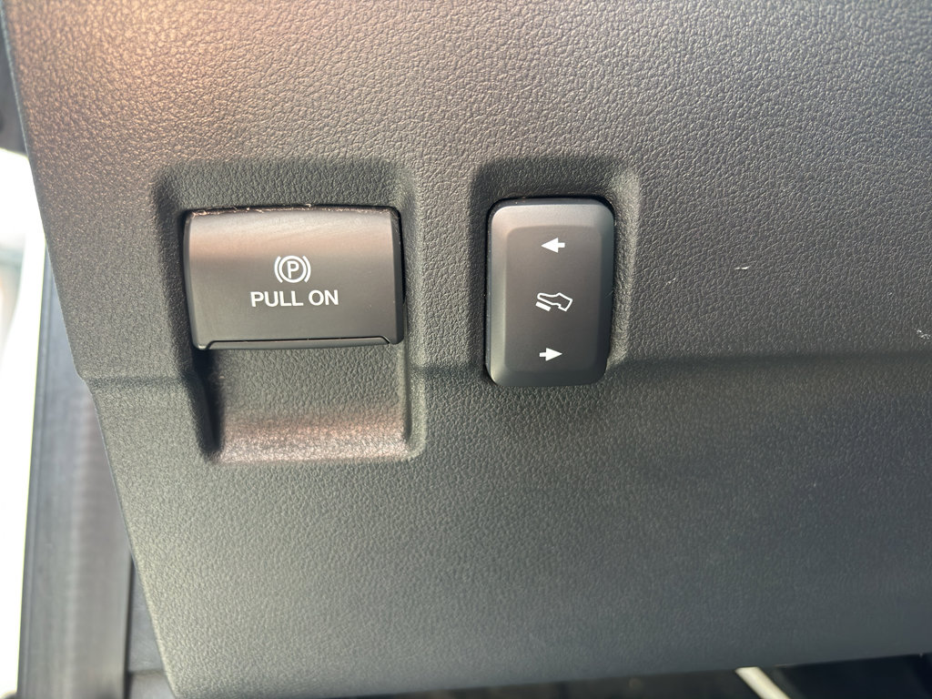 Used 2023 Ford F250 Platinum AWD/4WD image 12
