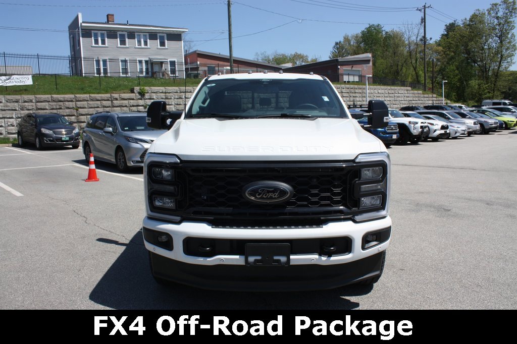 New 2025 Ford F350 Lariat w/ Lariat Ultimate Package image 3