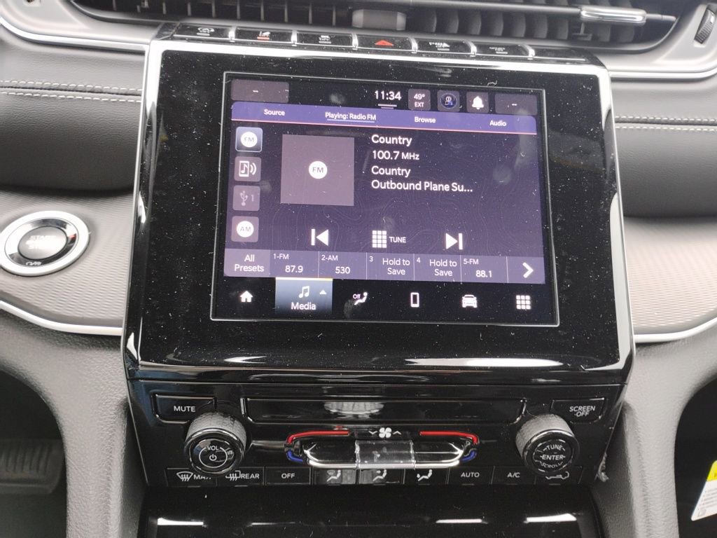 New 2025 Jeep Grand Cherokee Laredo X w/ Trailer Tow Package image 27