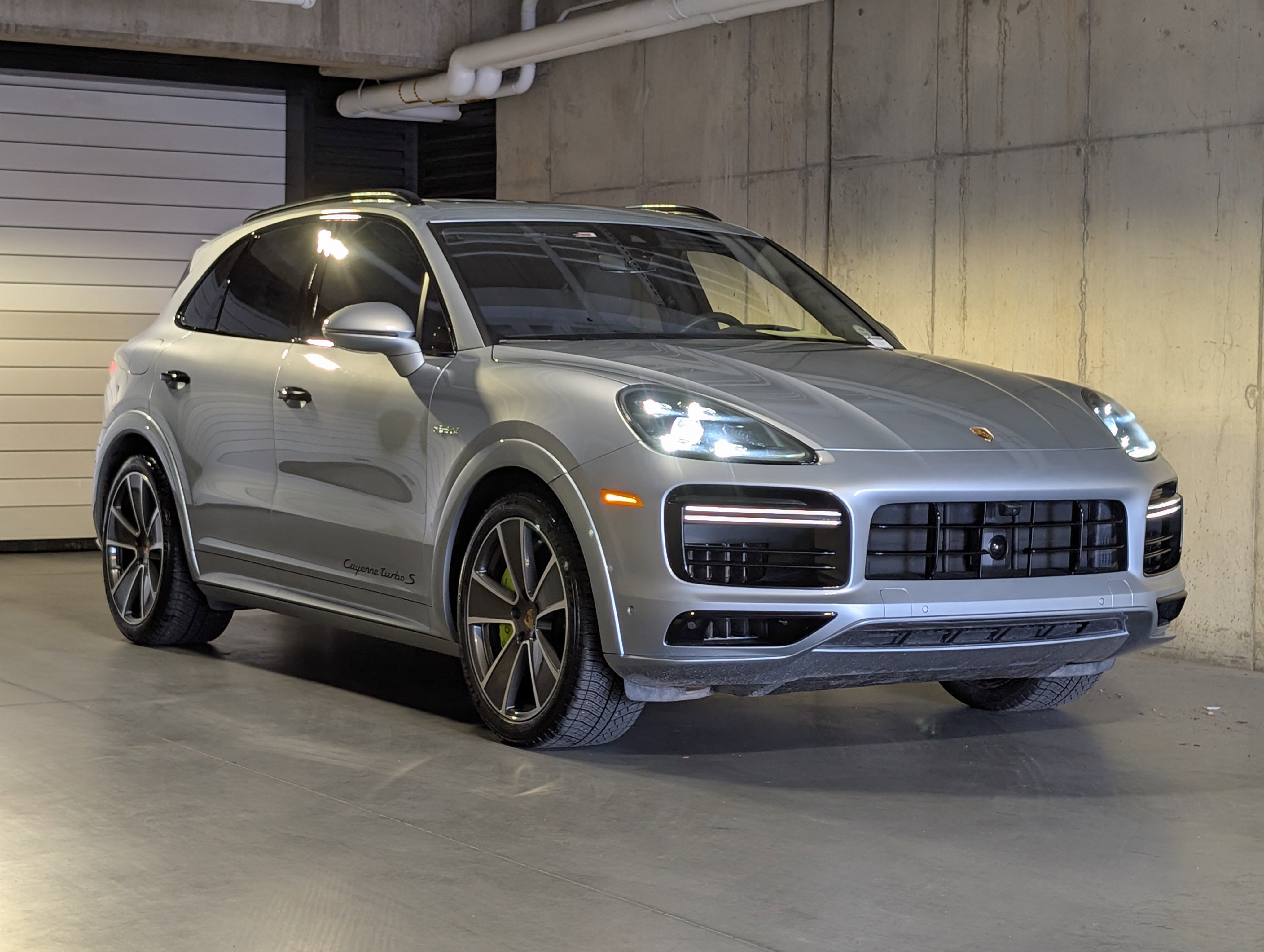 Certified 2023 Porsche Cayenne Turbo S image 11