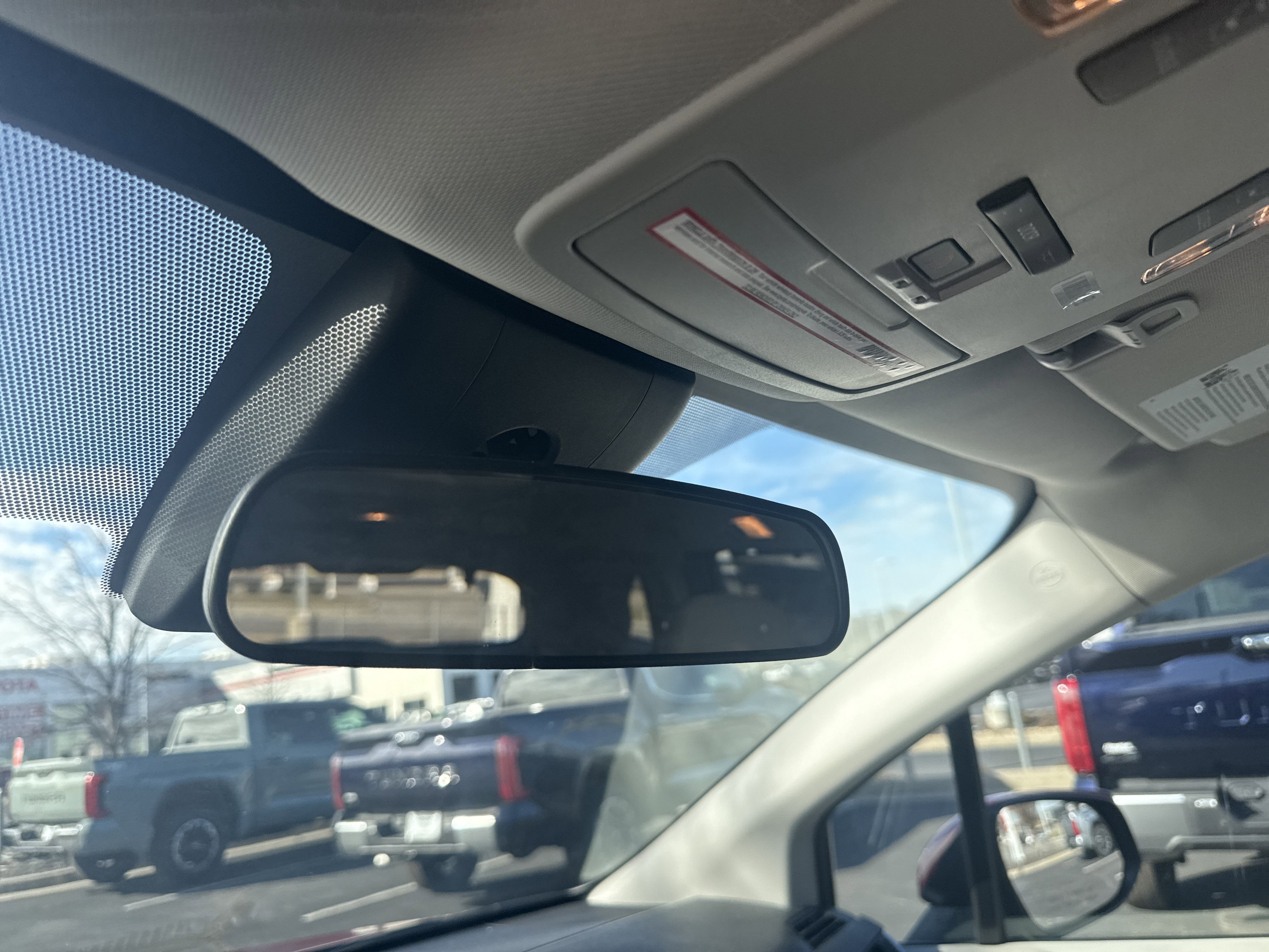 Used 2022 Toyota Sienna LE image 25