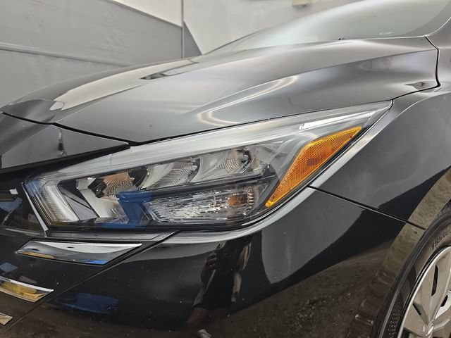 Used 2025 Nissan Versa S w/ Trunk Package FWD image 13