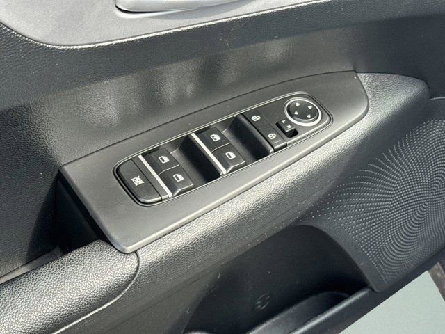 Used 2023 Kia Forte LXS w/ LXS Technology Package FWD image 17