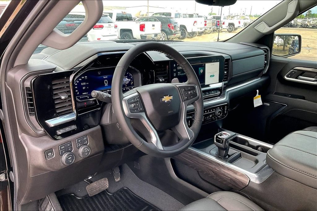 Used 2024 Chevrolet Silverado 1500 LTZ w/ LTZ Premium Texas Edition AWD/4WD image 14