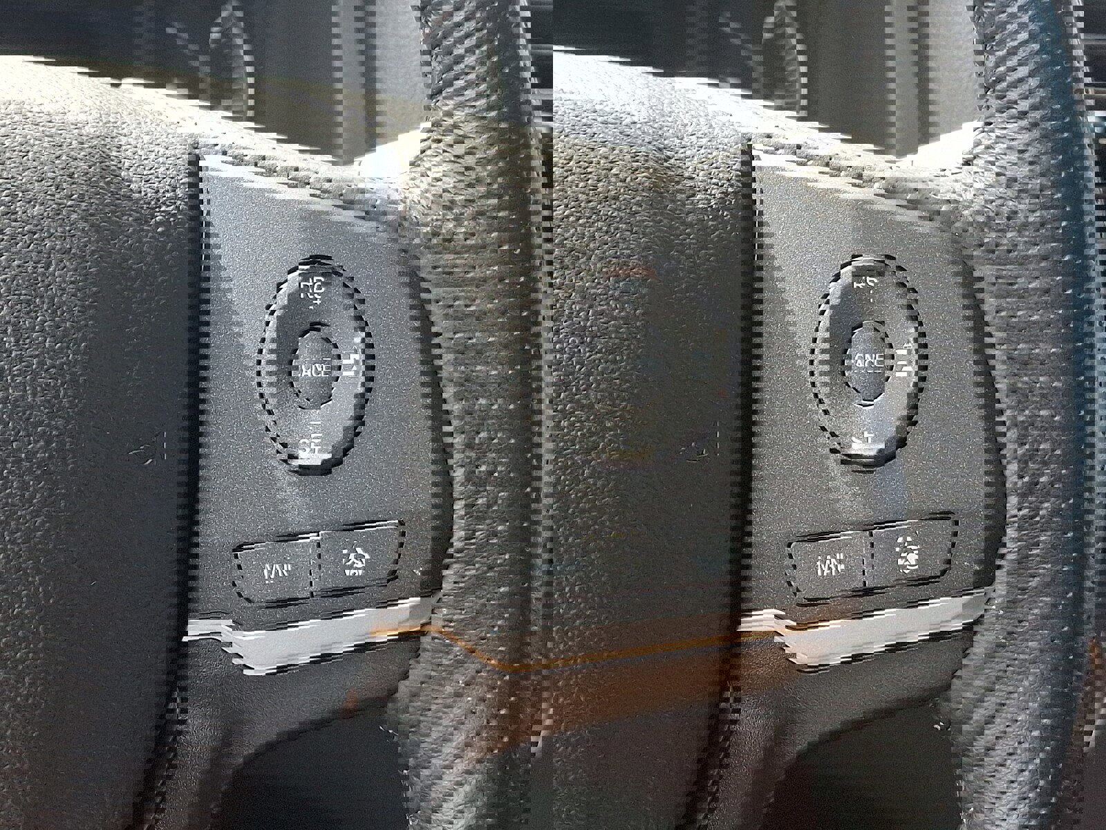 Used 2024 Honda Passport EX-L image 22