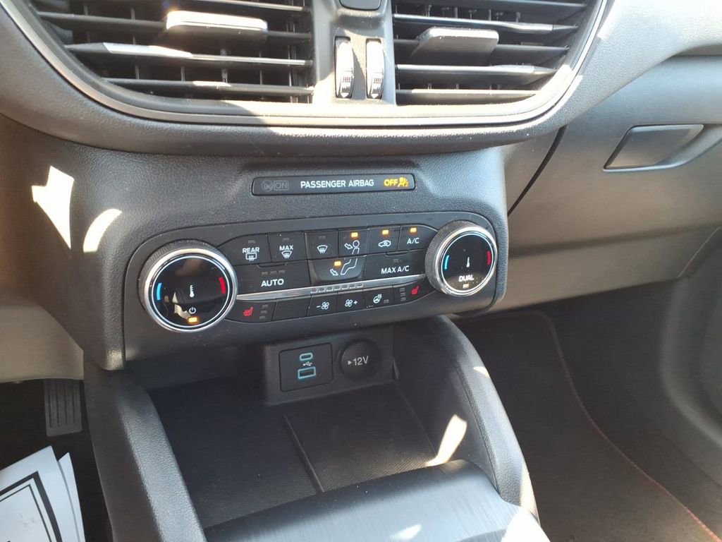 Used 2023 Ford Escape Active AWD/4WD image 20