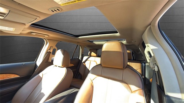 Used 2011 Lincoln MKX AWD w/ 102A Rapid Spec Order Code image 17