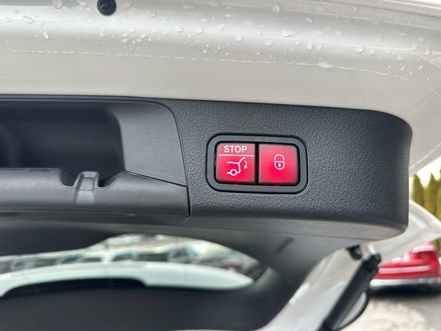 New 2026 Mercedes-Benz GLB 250 4MATIC image 39