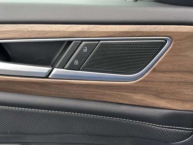 New 2026 Volkswagen Atlas SE image 23