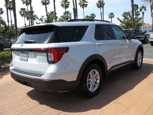 Certified 2025 Ford Explorer Active image 4