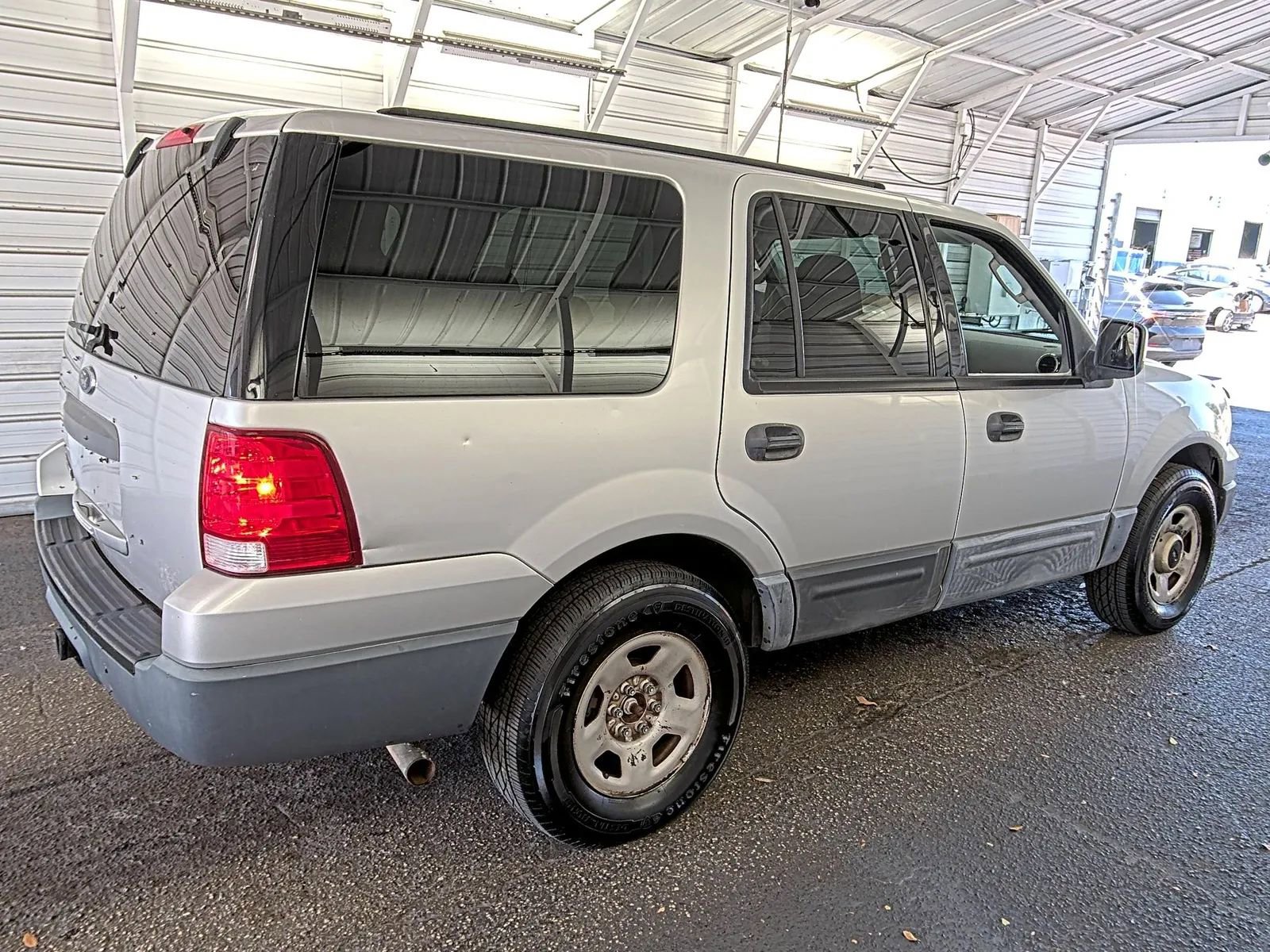 Used 2004 Ford Expedition XLS RWD image 3