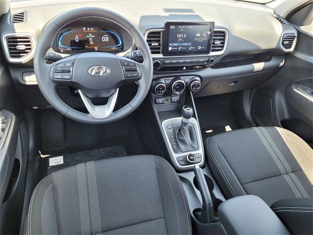 Certified 2025 Hyundai Venue SEL image 7