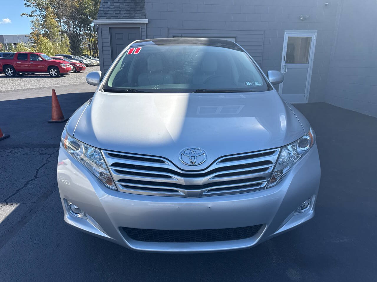 Used 2011 Toyota Venza AWD w/ Comfort Pkg image 2