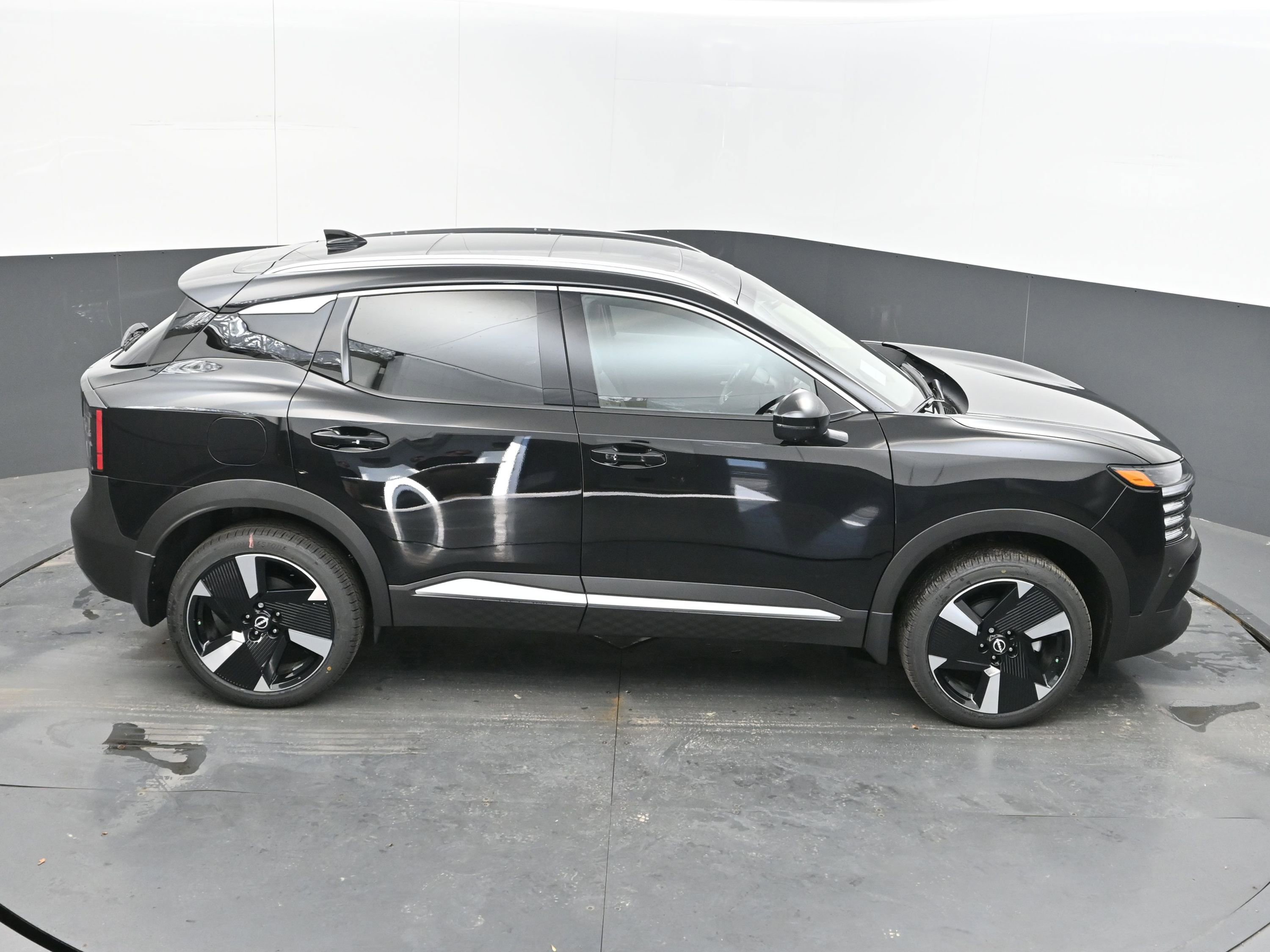 New 2026 Nissan Kicks SR w/ SR Premium Package image 38