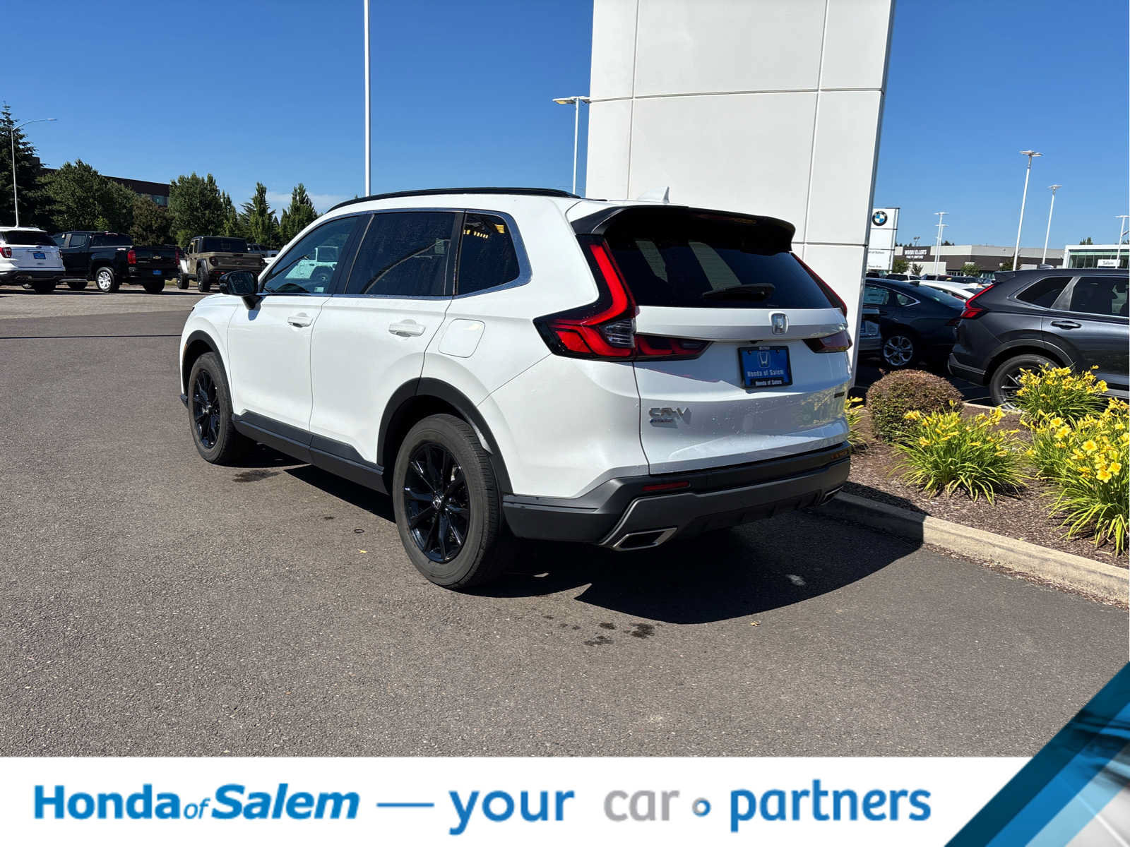 Used 2023 Honda CR-V Sport image 4