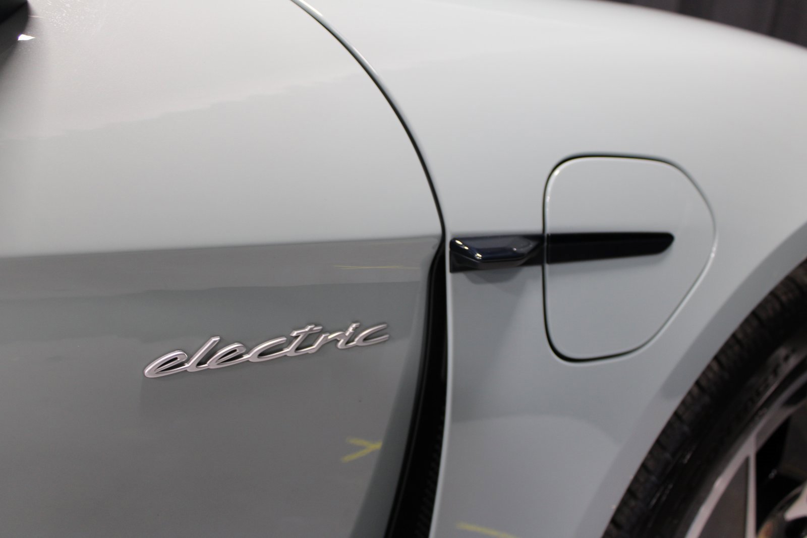 Certified 2025 Porsche Taycan image 23