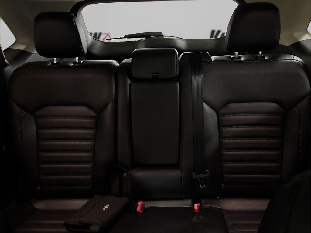 Used 2016 Ford Edge SEL w/ Equipment Group 201A image 18