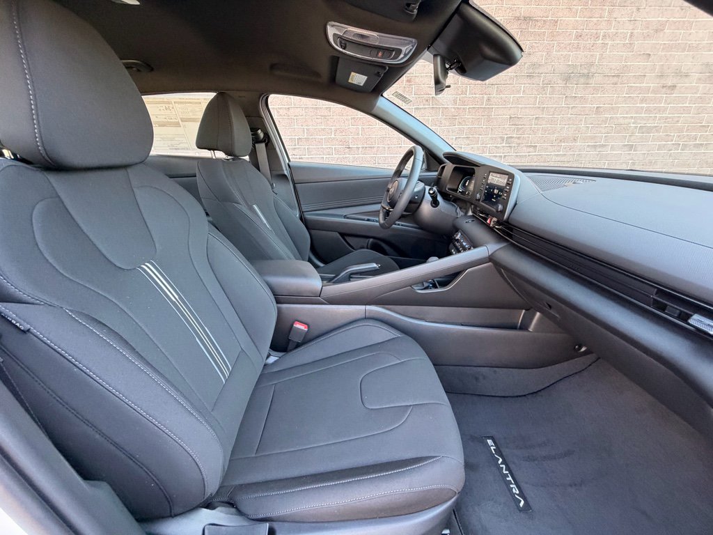 New 2026 Hyundai Elantra Sport FWD image 22
