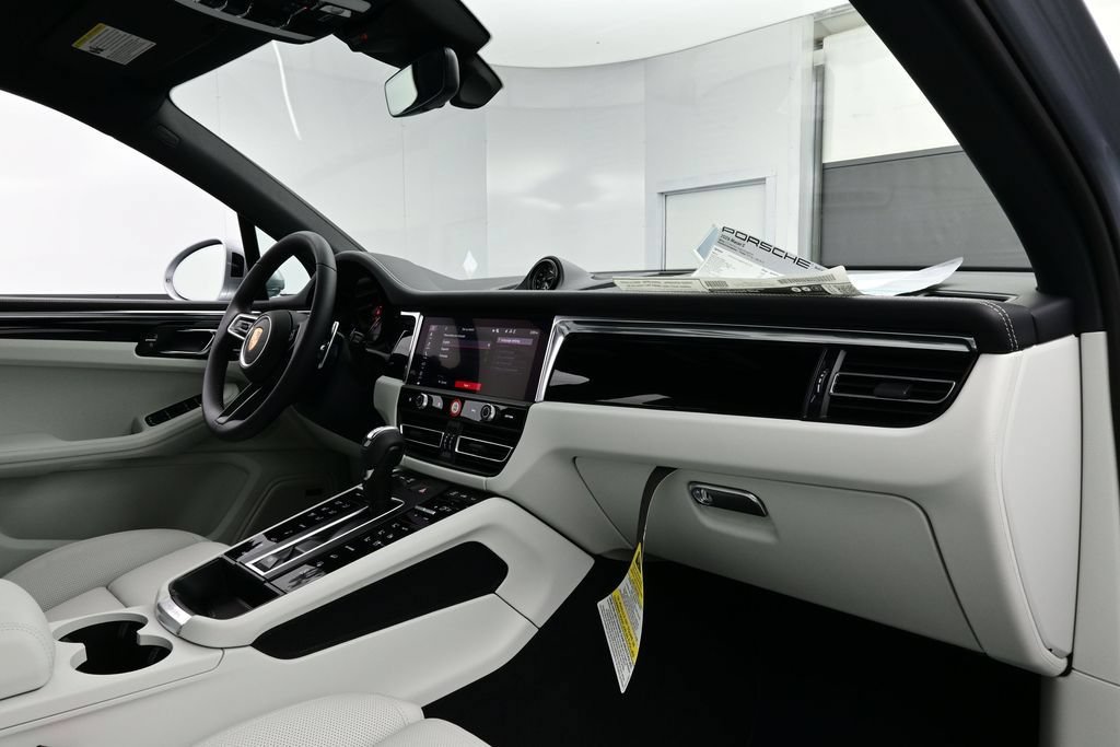New 2026 Porsche Macan S AWD/4WD image 18