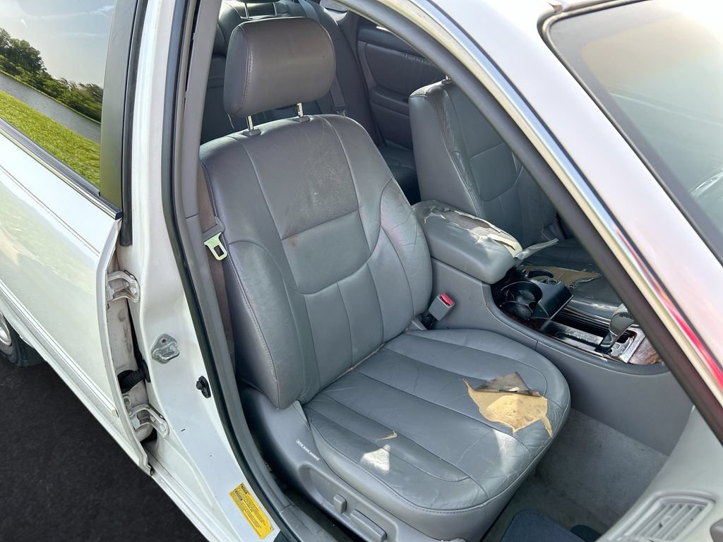 Used 2004 Toyota Avalon XL FWD image 26