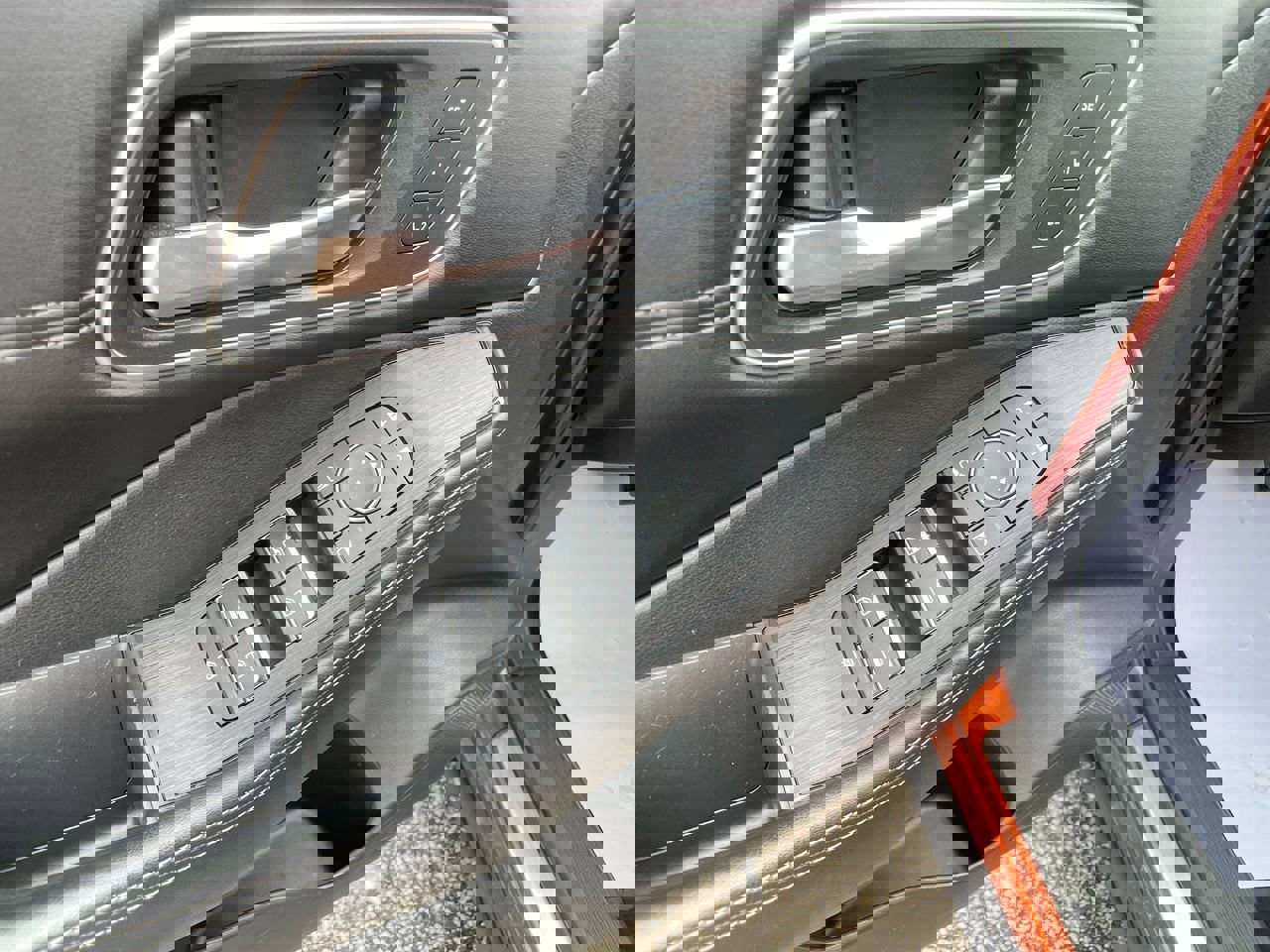 Used 2023 Nissan Rogue Platinum w/ Platinum Premium Package image 14